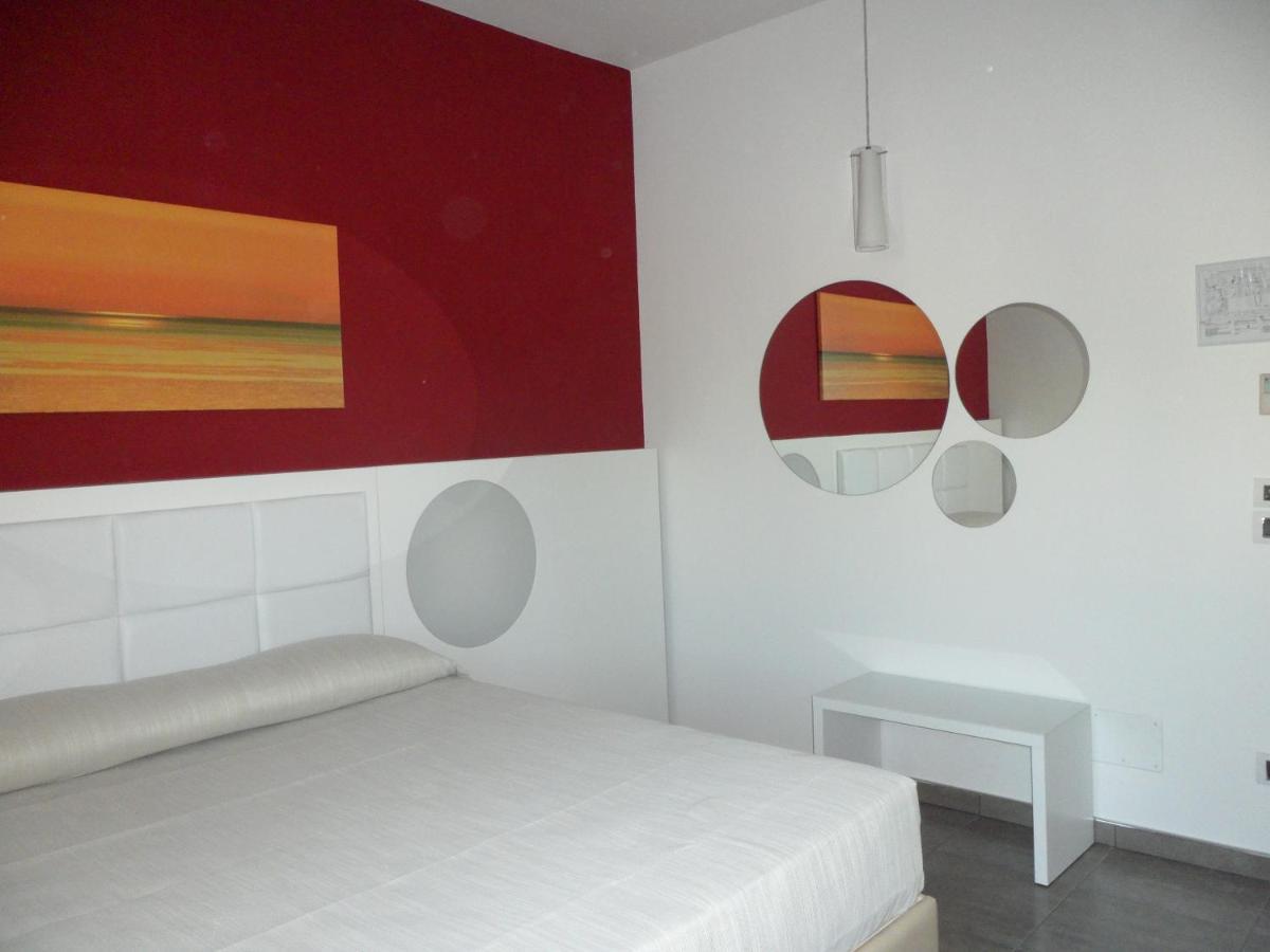 Motel S.16 Муро-Леччезе Экстерьер фото